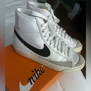 Nike blazer